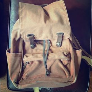 Everlane modern snap backpack